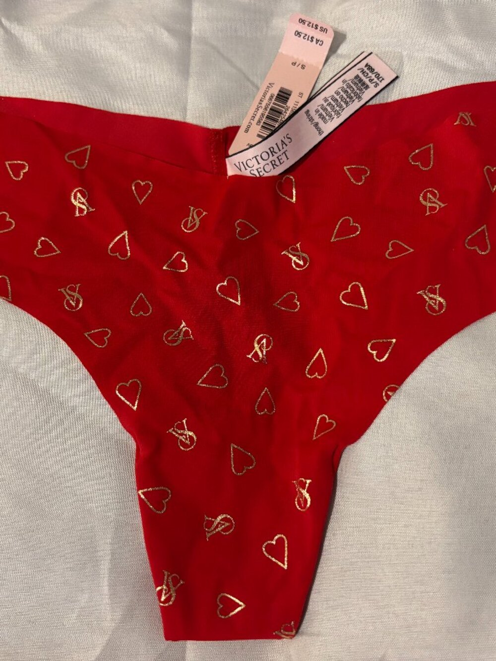 NWT Victoria’s Secret Red Gold Heart Logo Thong Panty Size Small